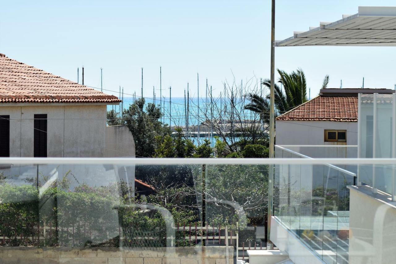 Delposto Marina Di Ragusa Prl Exterior photo